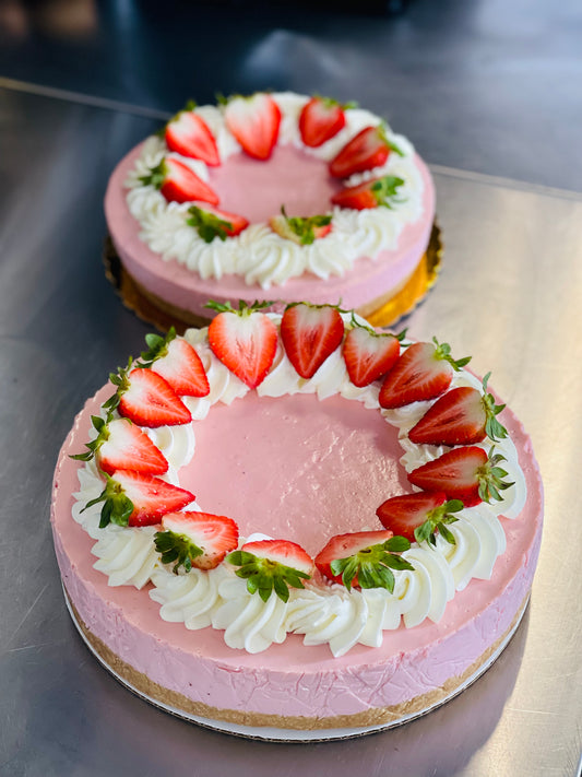 Creamy Strawberry Cheesecake